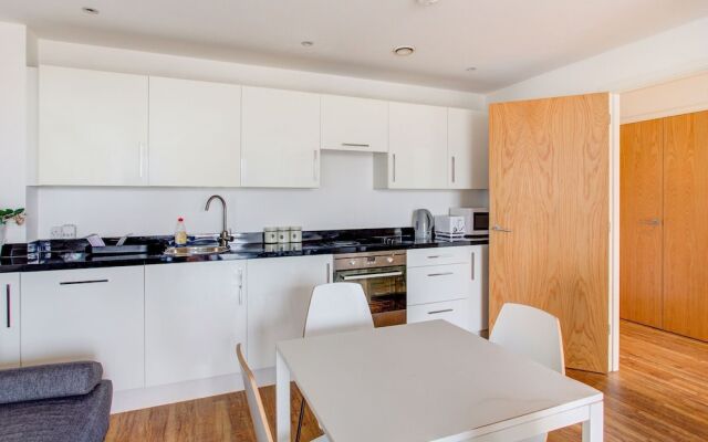 Chic Apartment in Manchester Near Old Trafford