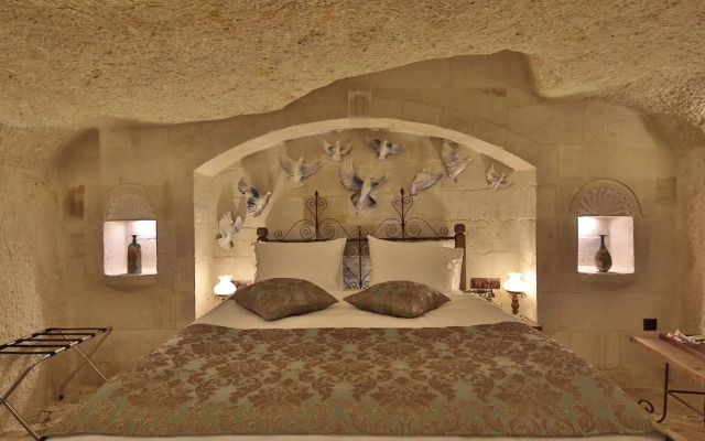 Aren Cave Hotel & Art Gallery