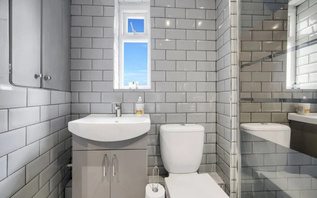 Luxury Penthouse Suite - Swansea Central - Beach