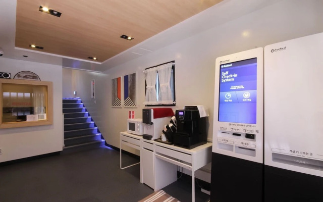 Busan Daeyeongdong Stay Road 12