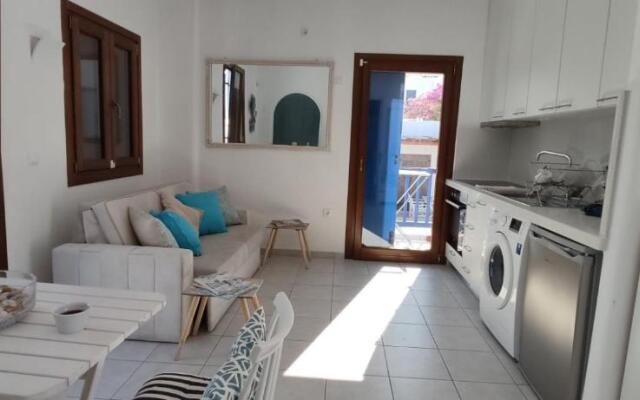 Olive Tree, Mykonos Town Apartment With Pool