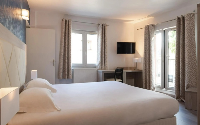 Hôtel de l'Orme, Akena, Evreux