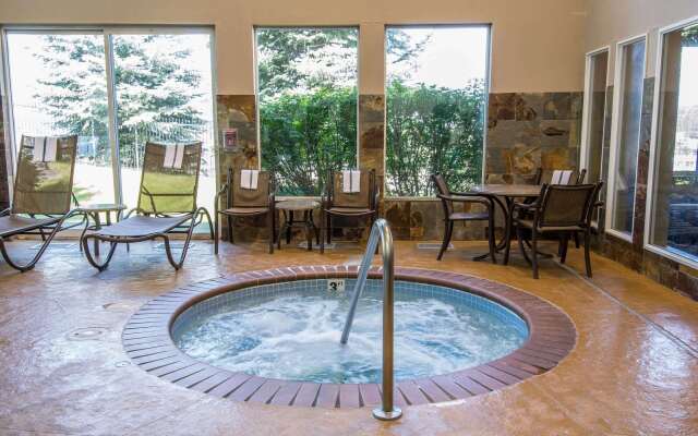 Comfort Inn & Suites