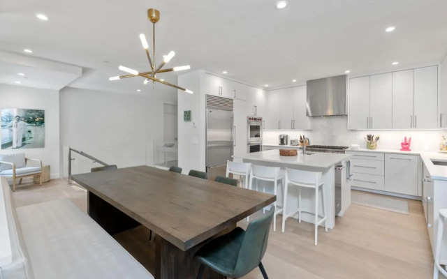 Auberge Residences At Element
