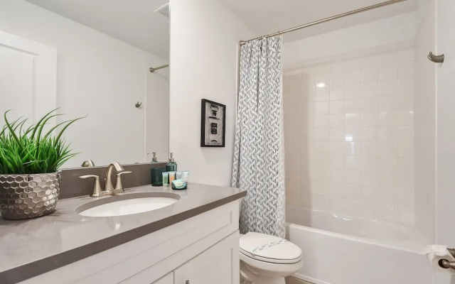 Storey Lake 10br Lakeview Home Pool/spa Game Room