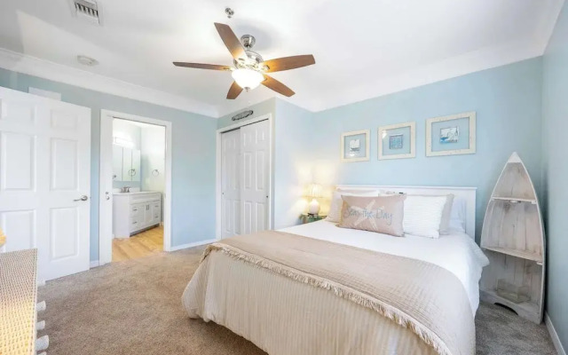 Ocean Hibiscus Retreat For 8