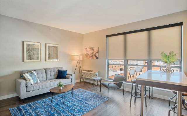 FRONTDESK Flux Apts Downtown Des Moines