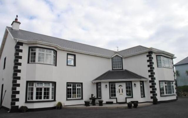 Oldcourt House Bed and Breakfast