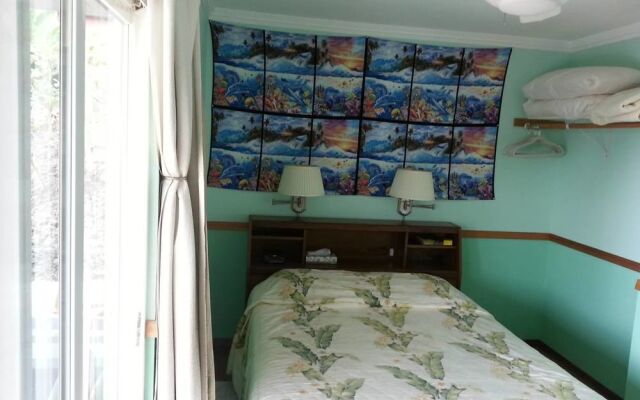 Mango Sunset Bed and Breakfast