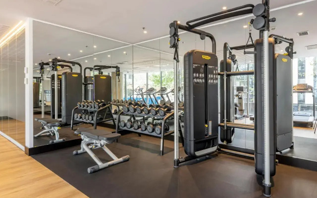 Отель ILUNION Barcelona