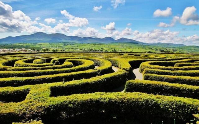 The Downshire Arms Apartments Hilltown