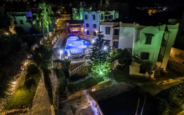 Mira Suites