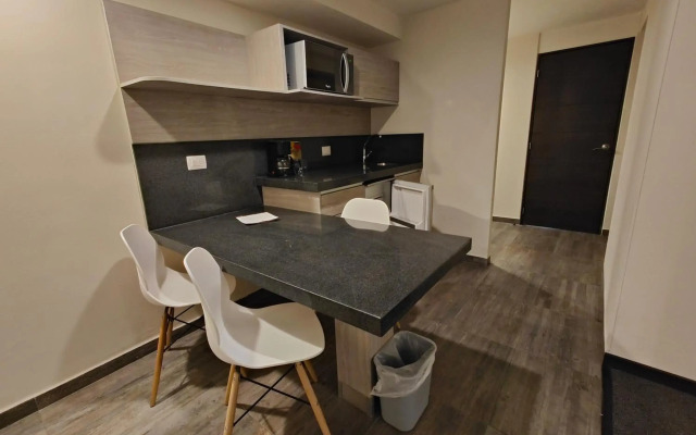 Kasa Hotel & Suites