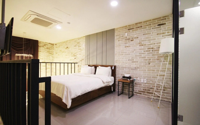 Jeongeup Some Self Check-in Motel