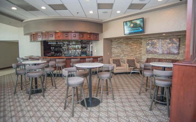 DoubleTree by Hilton Hotel Bloomington