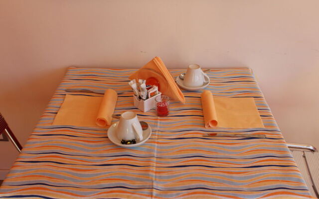 Lefkoniko Corner Hotel