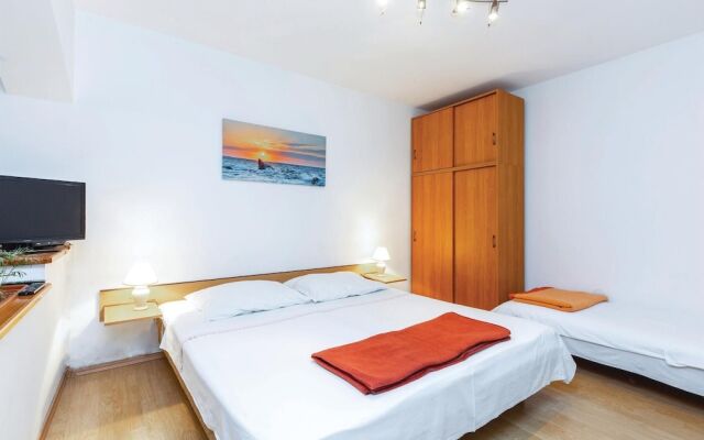 Stunning Apartment in Jadranovo With