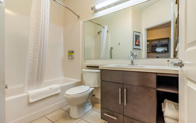 Candlewood Suites Lincoln by IHG