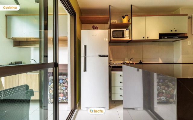 Térreo espaçoso na praia do cumbuco por Tactu