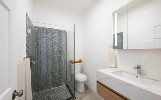 C Breeze 4 Bedroom Home