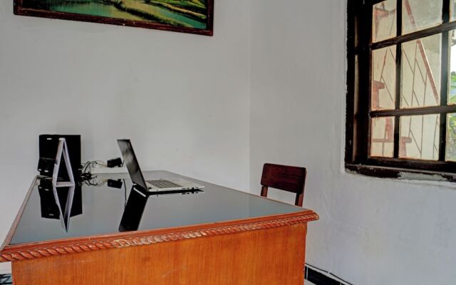SPOT ON 92856 Home Stay Syariah Aom Kusman