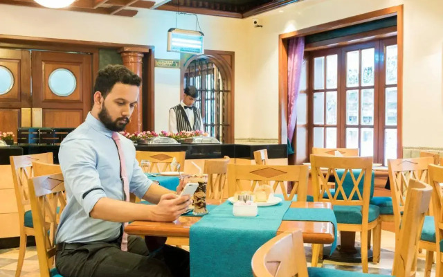 Hotel Parle International