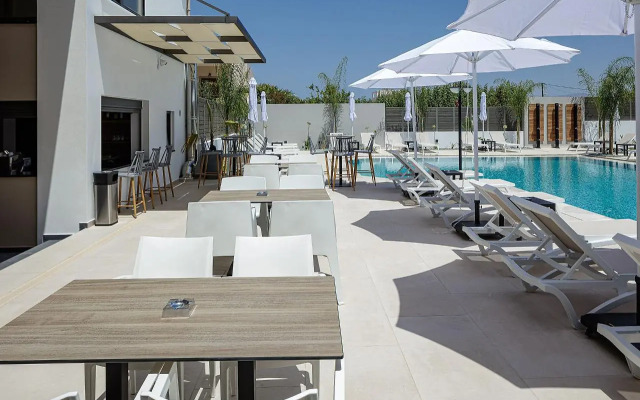 Sapphire Blue Suites