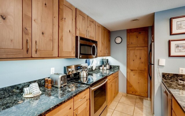 Lakeside Village 4 Bedroom Condo