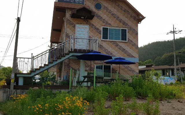 Hongcheon haedrin pension