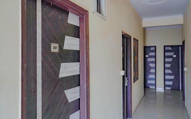 OYO 71883 Hotel Ting Tong