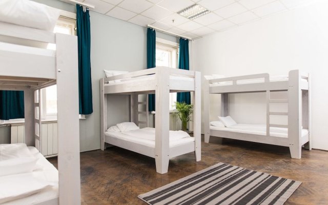 2B Hostel & Rooms