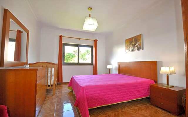 Private Pool Villa Walking Distance to Local Amenities