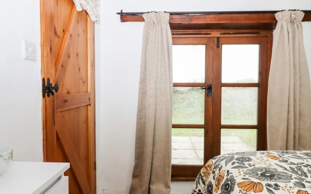 Two Shoes Cottage