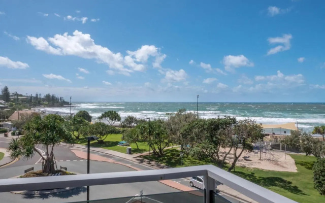 Pacific Towers Unit 4, 19 Ormonde Tce Kings Beach