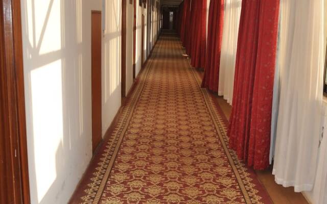 Tropic Inn Hotel