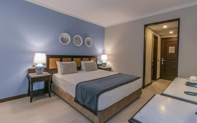 Lara Park Hotel