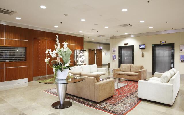 NH Luxembourg Airport