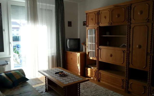 Pedestrian Street Apartment