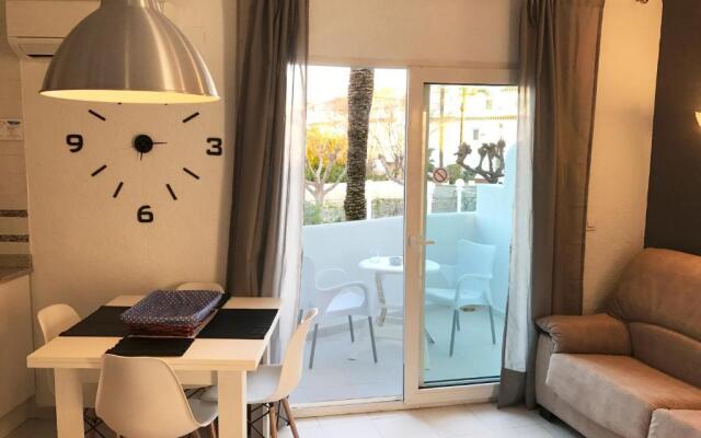 AP2116 Oasis Beach II Marineta