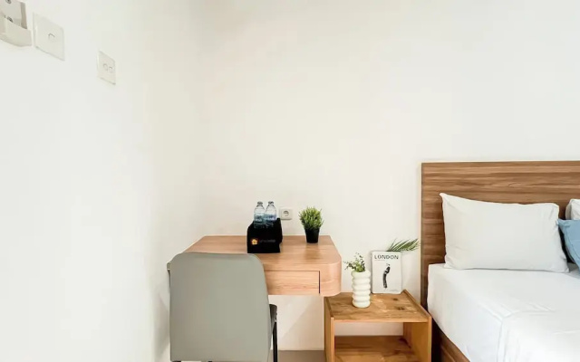 Strategic And Trendy Studio At Bassura City Apartment