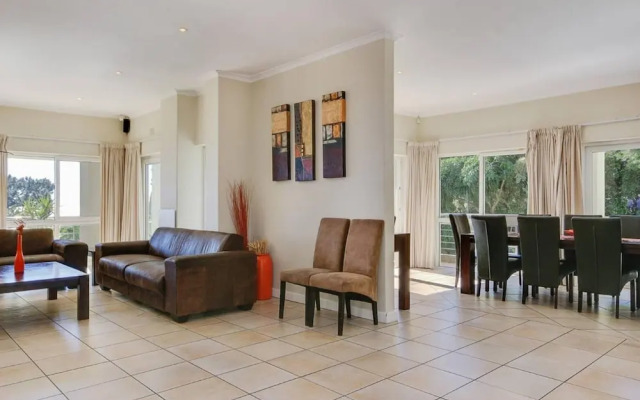 Family Home With Views Pool Garden 100 Geneva