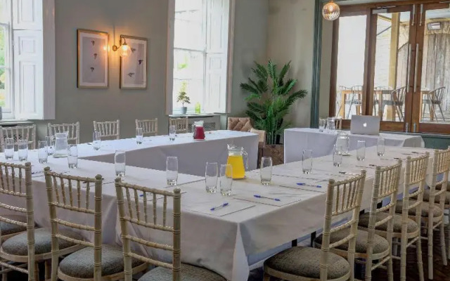 Hallgarth Manor House, Signature Collection