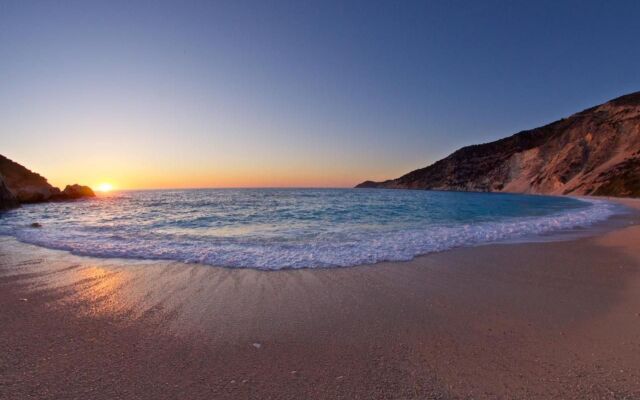 Hidden Luxury Gem Of Kefalonia ~ Villa Karmaniolos