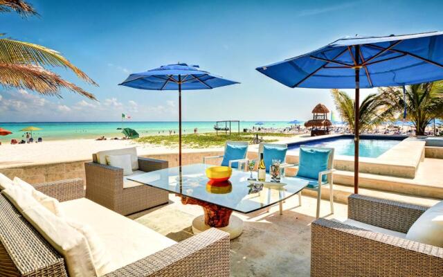 Playacar Villa Sleeps 8 with Pool and Air Con