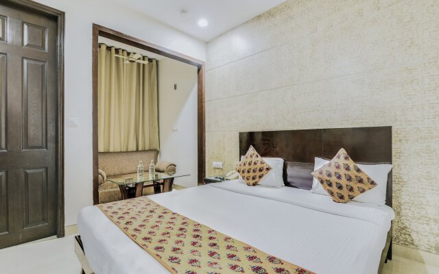 Cosy Grand @Chanakyapuri by The Cosy Hotels.