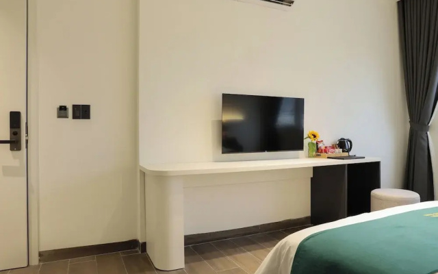 Ao Tien Harbour Boutique Hotel
