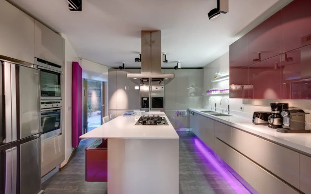 Luxurious Villa Philoxenia