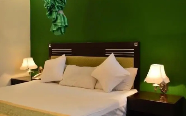 Lewi Hotel Piazza