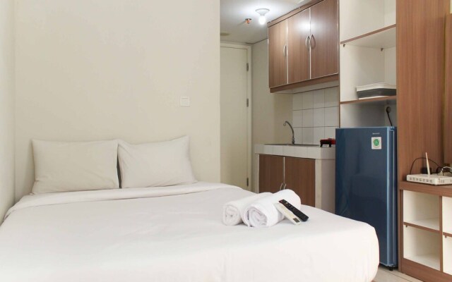 Nice And Comfy Studio At Springlake Summarecon Bekasi Apartment