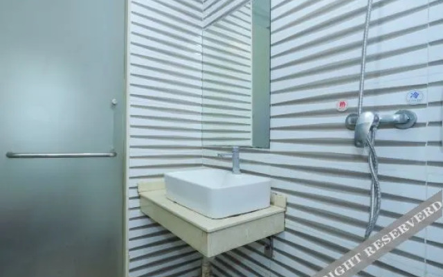 OYO Dongguan Wanda business accommodation